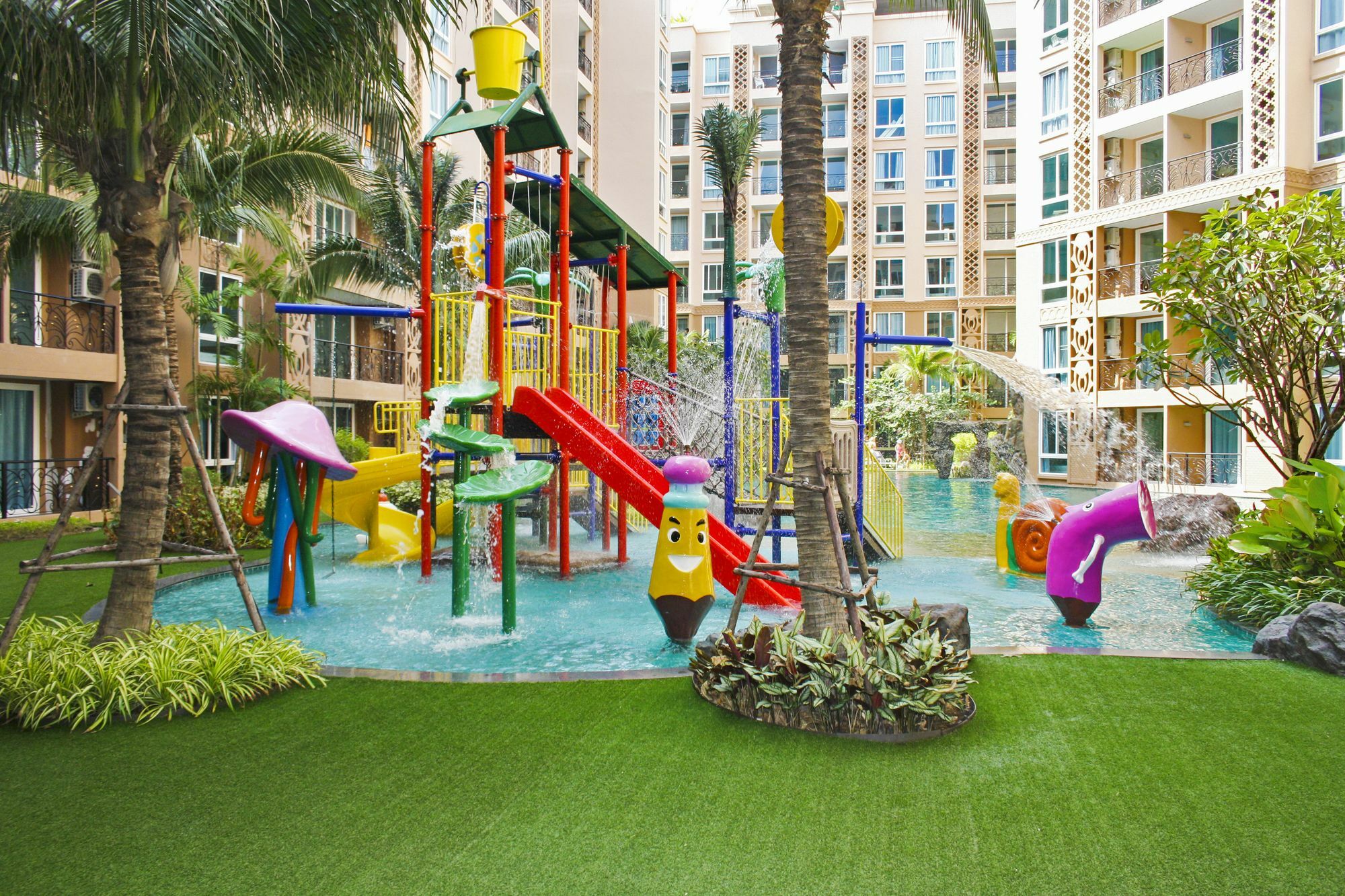 Atlantis Condo Resort Jomtien Beach Extérieur photo